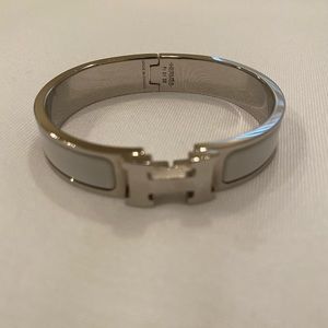 AUTHENTIC WHITE HERMÈS BRACELET
